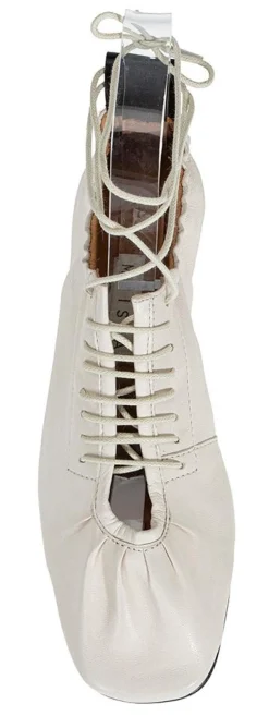 Consuelo cream