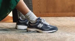Sneakers M2002RSF-01 Herre